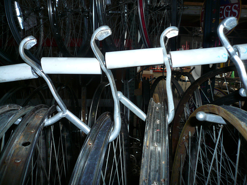 File:FR Wheel Rack Hangers.jpg