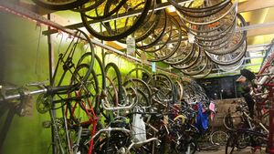 Bike Edmonton Bike Collectives Wiki